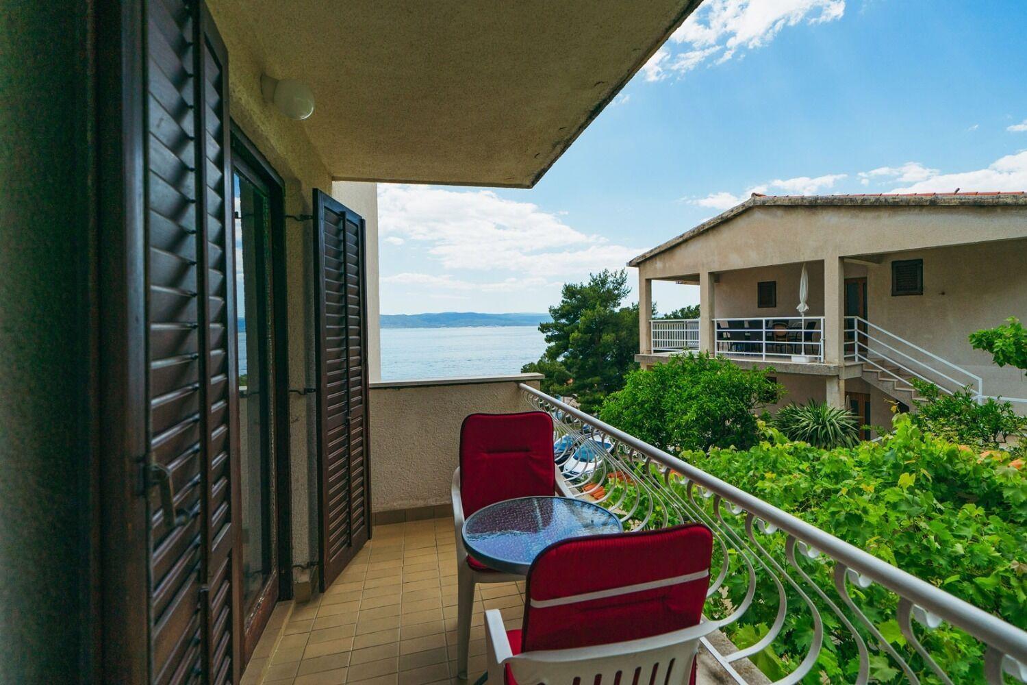 Apartments Lovre - Close To The Sea Brela Exterior foto