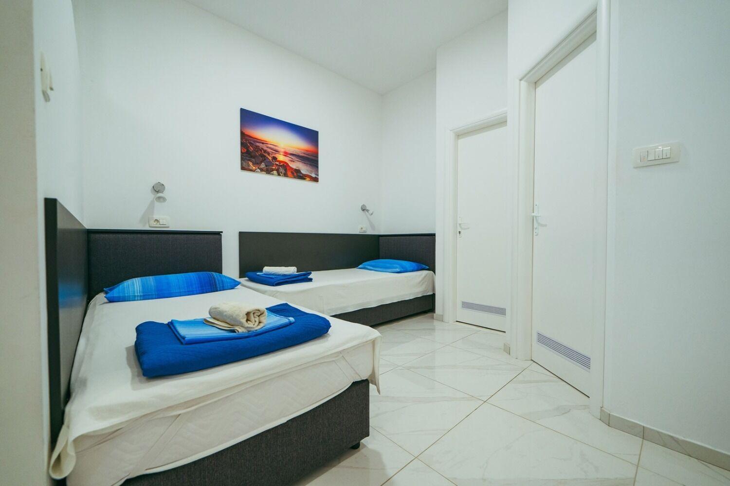 Apartments Lovre - Close To The Sea Brela Exterior foto